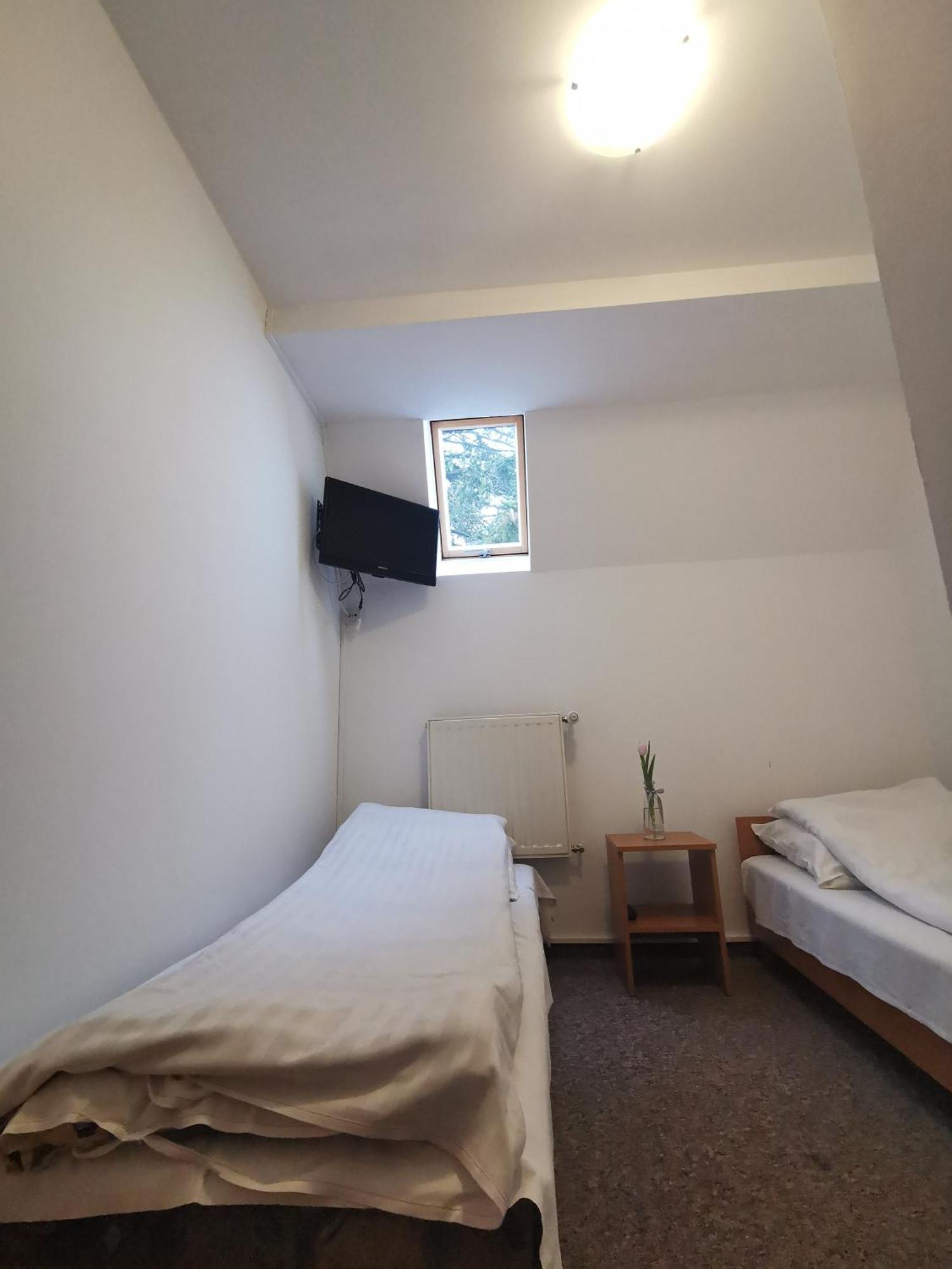 Straszny Dwor Hotel Duszniki Zdroj Ruang foto