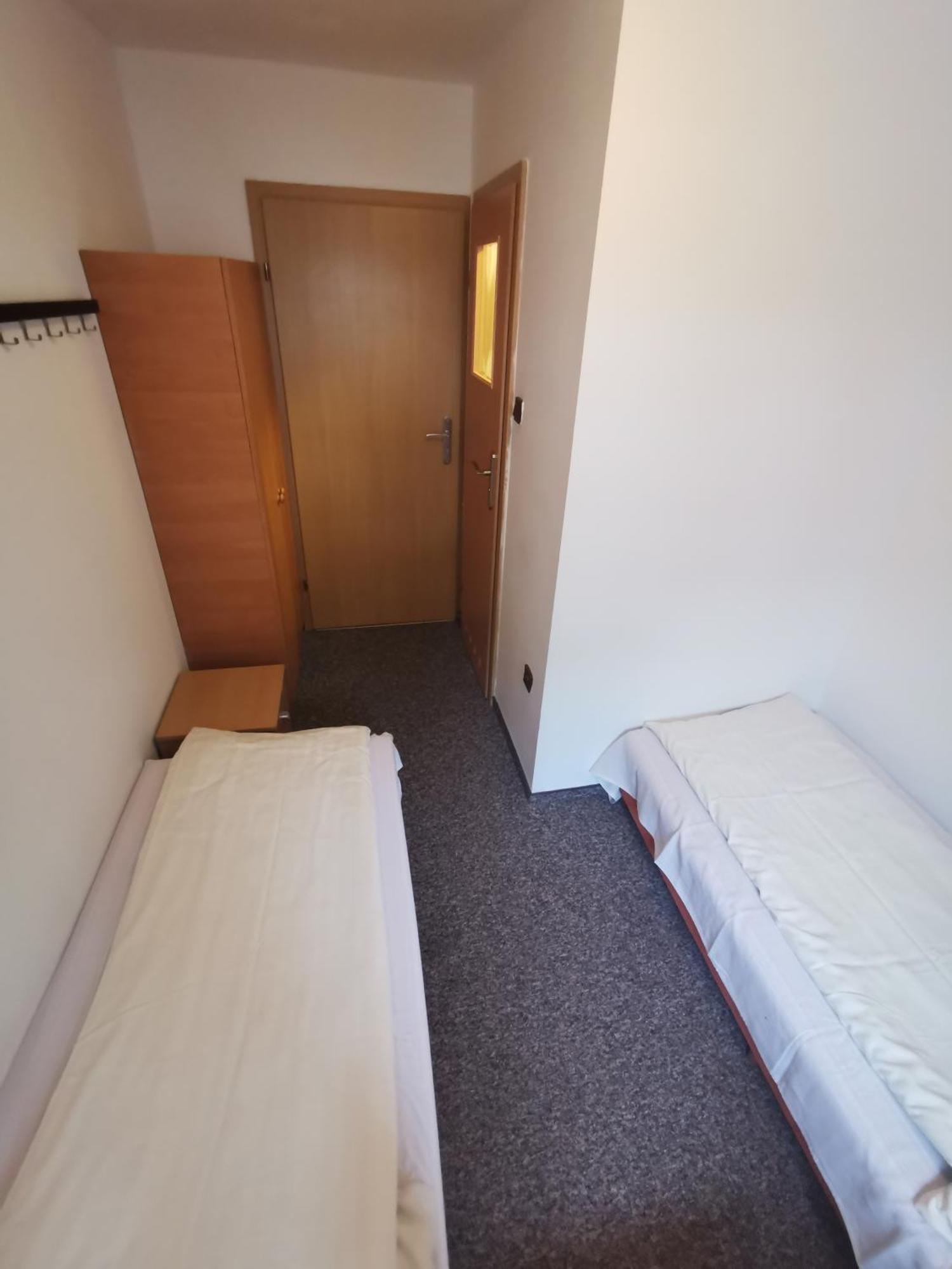 Straszny Dwor Hotel Duszniki Zdroj Ruang foto