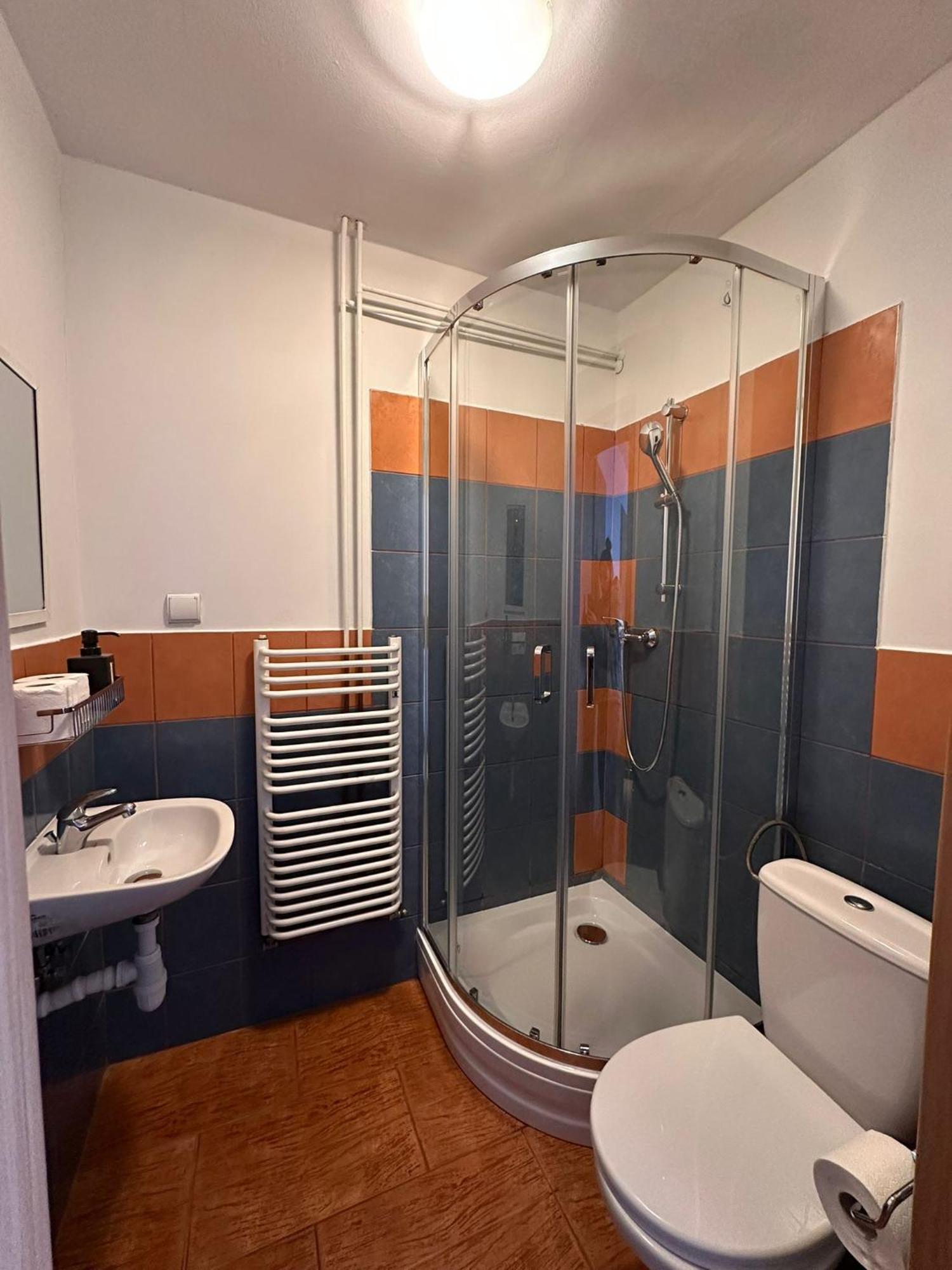 Straszny Dwor Hotel Duszniki Zdroj Ruang foto