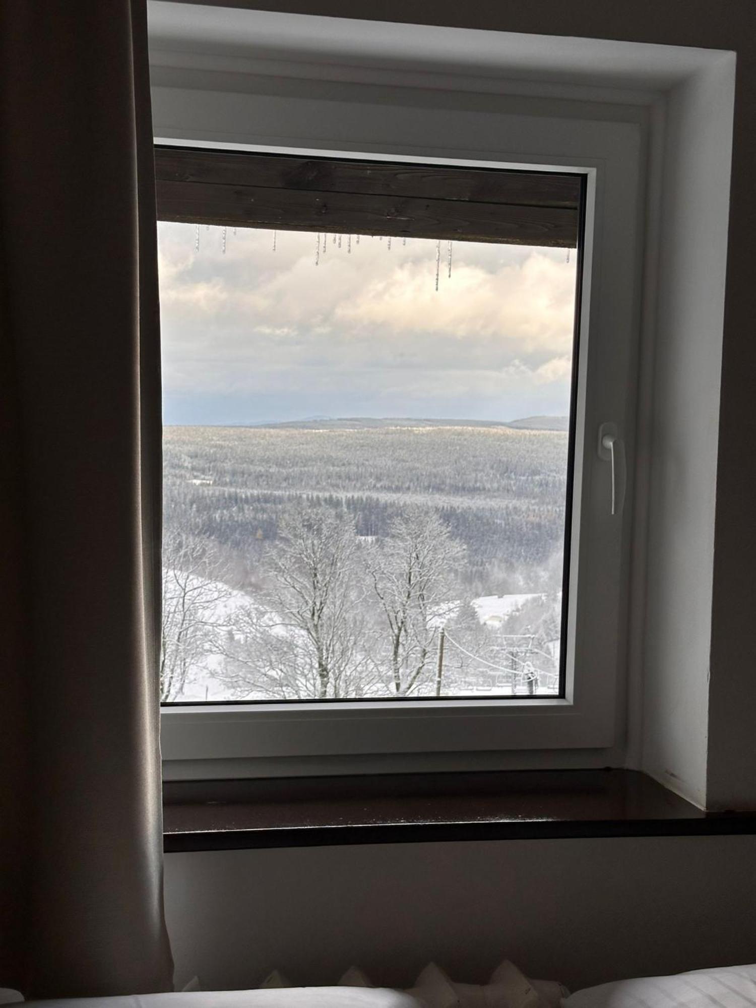 Straszny Dwor Hotel Duszniki Zdroj Ruang foto