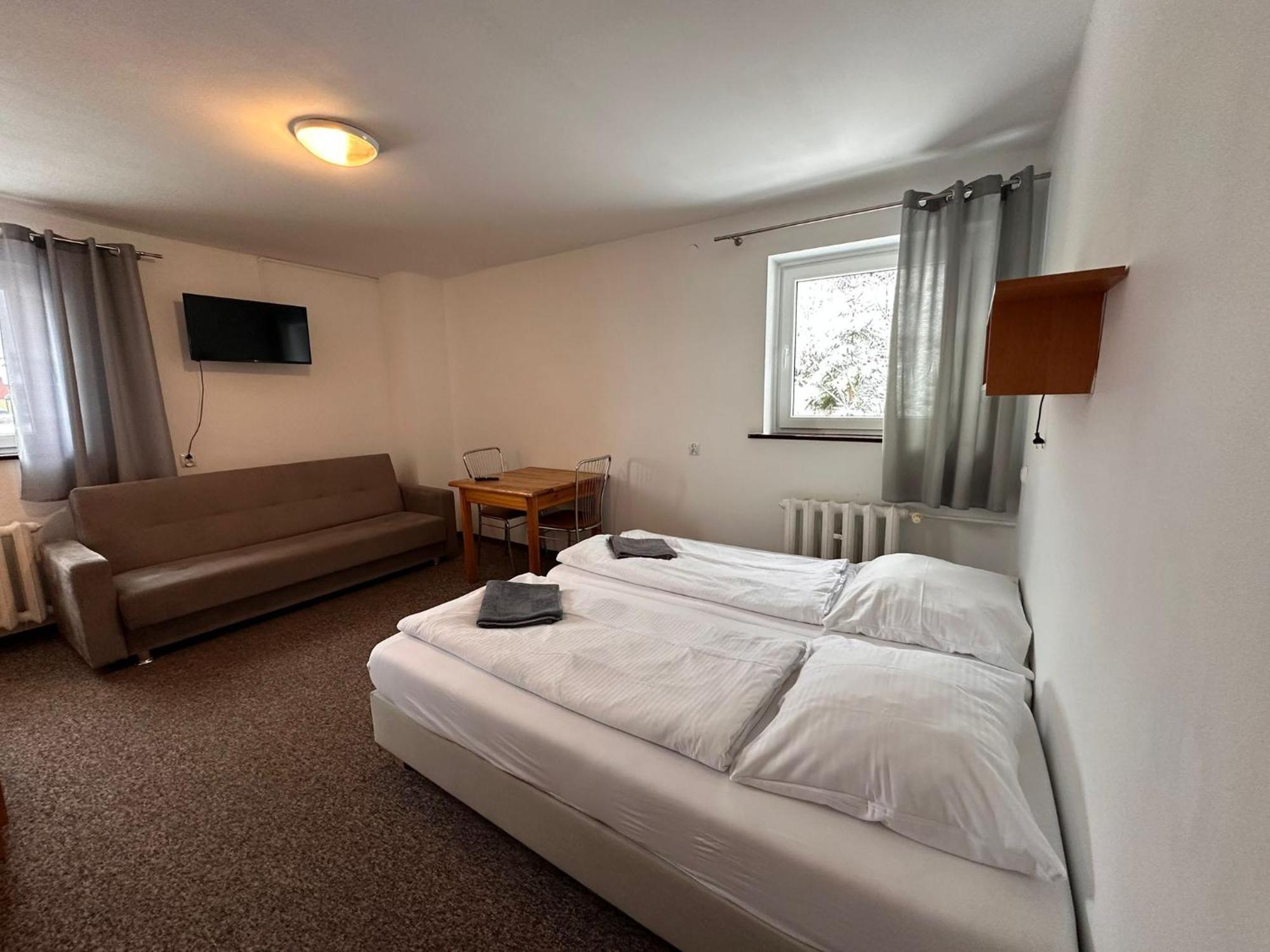 Straszny Dwor Hotel Duszniki Zdroj Ruang foto